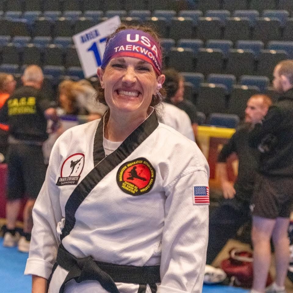 322CAFEC-4C96-4B7E-AF69-8E7A1E8FE396 Adult Martial Arts